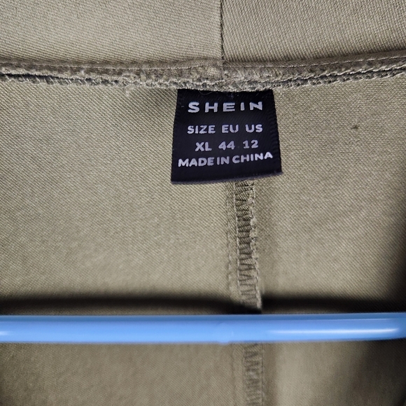 2/$15 Shein Size XL Olive Green Blazer - Picture 2 of 6